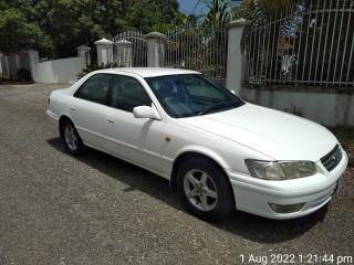 2000 Toyota Camry