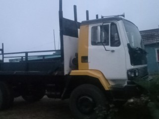 1990 Leyland Comet