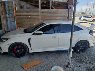 2018 Honda Civic type R for sale in Kingston / St. Andrew, Jamaica