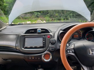 2011 Honda FIT RS