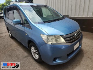 2013 Nissan Serena