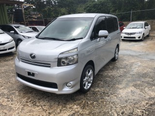 2009 Toyota Voxy for sale in Manchester, Jamaica