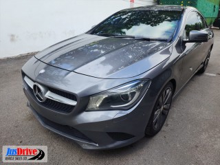 2015 Mercedes Benz CLA180