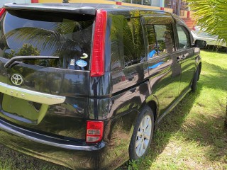 2009 Toyota Isis for sale in Westmoreland, Jamaica