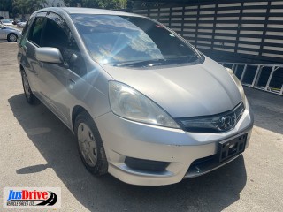 2013 Honda FIT SHUTTLE