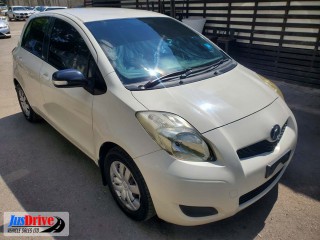 2009 Toyota VITZ