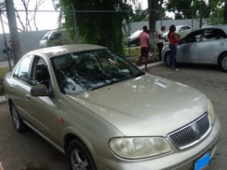 2004 Nissan Sunny