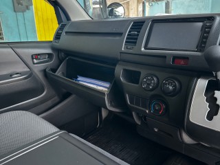 2017 Toyota Hiace for sale in Kingston / St. Andrew, Jamaica