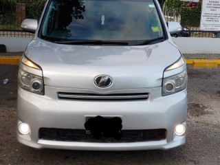 2009 Toyota Voxy for sale in Kingston / St. Andrew, Jamaica