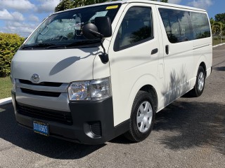 2016 Toyota HIACE DUAL AC   9 SEATER for sale in Manchester, Jamaica