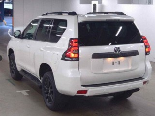 2023 Toyota LANDCRUISER PRADO