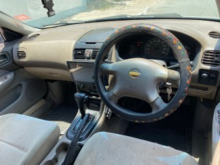 2001 Nissan Sunny