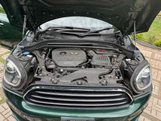 2019 Mini Cooper Countryman
$3,400,000