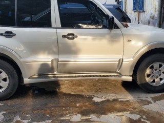 2003 Mitsubishi Pajero