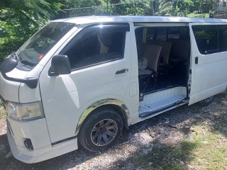 2011 Toyota Hiace