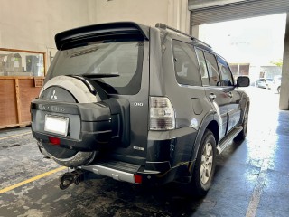 2012 Mitsubishi Pajero