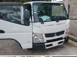 2013 Mitsubishi Canter