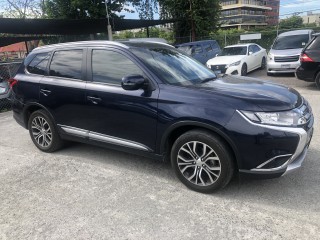 2018 Mitsubishi OUTLANDER for sale in Kingston / St. Andrew, Jamaica