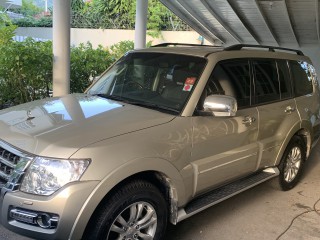 2022 Mitsubishi Pajero