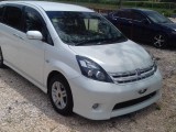 2010 Toyota isis platana for sale in Clarendon, Jamaica