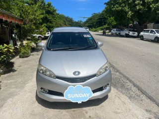 2012 Toyota WISH