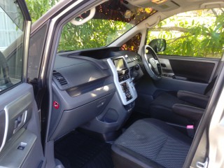 2010 Toyota Noah Si for sale in St. James, Jamaica