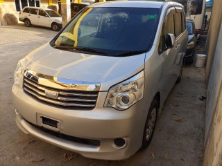 2013 Toyota Noah for sale in Kingston / St. Andrew, Jamaica