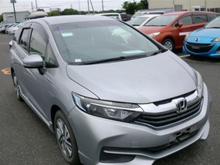 2017 Honda Fit Shuttle Hybrid