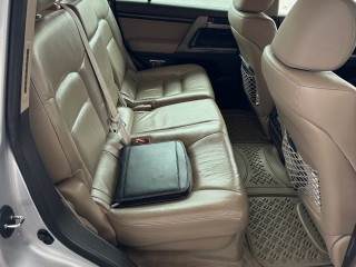 2008 Toyota Land Cruiser
$5,500,000