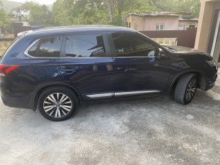 2022 Mitsubishi Outlander for sale in St. Catherine, Jamaica