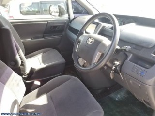 2009 Toyota noah for sale in Kingston / St. Andrew, Jamaica
