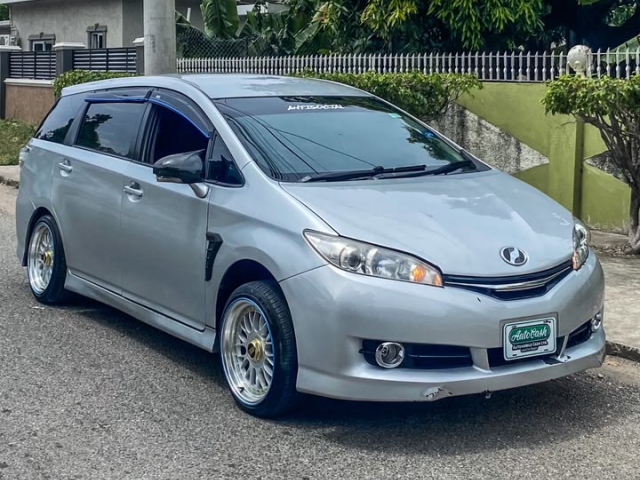 2014 Toyota Wish for sale in Kingston / St. Andrew, Jamaica
