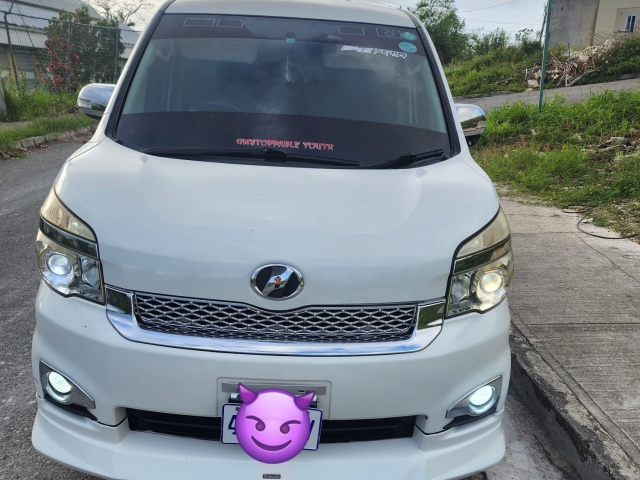2013 Toyota Voxy for sale in St. James, Jamaica