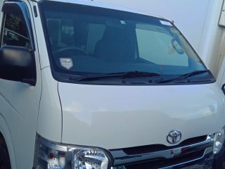 2015 Toyota Hiace