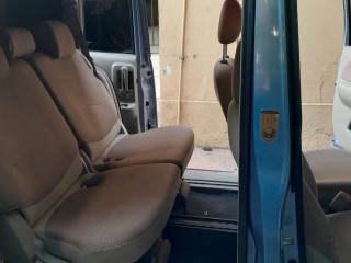 2012 Toyota Sienta
$820,000