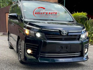 2014 Toyota Voxy