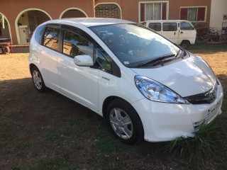 2013 Honda fit hybrid for sale in Kingston / St. Andrew, Jamaica