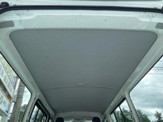 2010 Toyota HIACE VAN