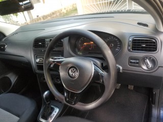 2016 Volkswagen Polo