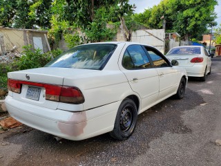 2003 Nissan Sunny