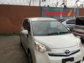 2014 Toyota Ractis for sale in Kingston / St. Andrew, Jamaica
