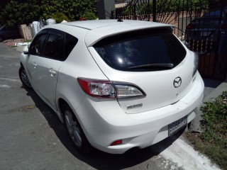 2012 Mazda Axela