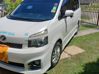 2013 Toyota Voxy for sale in St. James, Jamaica