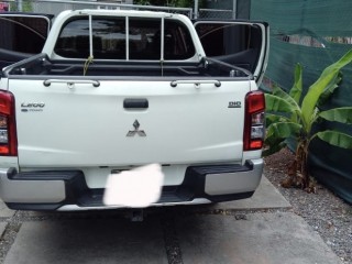 2021 Mitsubishi L200