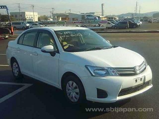 2013 Toyota COROLLA AXIO for sale in Kingston / St. Andrew, Jamaica