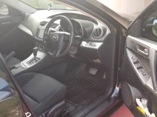 2013 Nissan Wingroad for sale in St. Catherine, Jamaica
