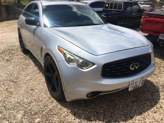 2010 Infiniti X