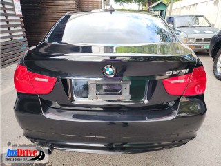 2011 BMW 323i