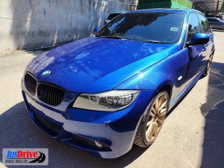 2011 BMW 320i