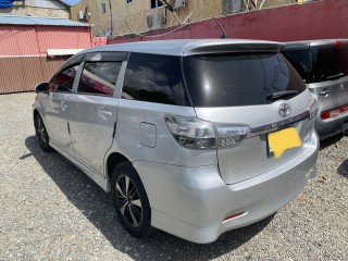 2013 Toyota Wish